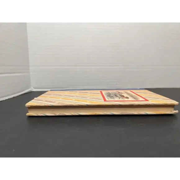 Book, Alice's Adventures in Wonderland, hardcover, Lewis Carroll, set of two - Picture 16 of 16